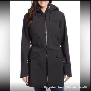 EUC Canada Goose Waterproof Coastal Shell Rain Jacket Black